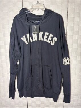 Wright & Ditson Navy Hoodie with White Yankees Embroidery